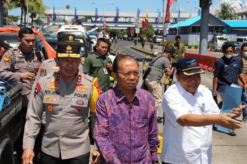 Mulai Dipadati Pemudik *Kapolda Bali Cek Pelabuhan Gilimanuk* 20 IMG 20230419 WA0086