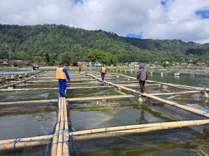 Satuan Polairud Polres Bangli Sambangi Aktivitas Nelayan Jaring Agung 2 IMG 20230427 WA0122