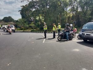 Memasuki Hari ke-6 Operasi Patuh Agung 2023, Polres Tabanan Tilang 79 Pelanggar Dan 490 Teguran Simpatik 1 IMG 20230715 WA0093