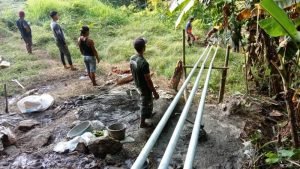 TNI-AD Salurkan Program Sumur Bor Bagi Warga Kesulitan Air Bersih di Desa Kalirau 2 IMG 20230717 WA0565