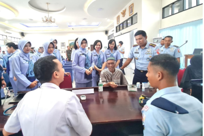 Peringatan Ke-76 Hari Bakti TNI AU, Lanud RSA Natuna Gelar Pengobatan Gratis Dan Donor Darah 12 Screenshot 20230727 110725