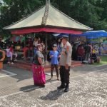 Kapolsek Marga Pantau langsung Pengamanan kunjungan Wisata Alas Kedaton Desa Kukuh di hari Raya Umanis Galungan 3 IMG 20230803 WA0076