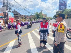 Kapolres Badung Turun Langsung Pantau Pengamanan Hari Raya Kuningan 2 IMG 20230812 WA0095