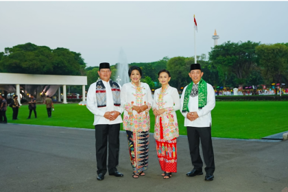 Panglima TNI dan Ketum Dharma Pertiwi Turut Memeriahkan Acara “Istana Berkebaya” 22 Screenshot 20230807 080157