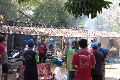 Kebakaran Rumah di Wirosari Grobogan, Sepeda Motor Ikut Hangus 18 Screenshot 20230807 0822262