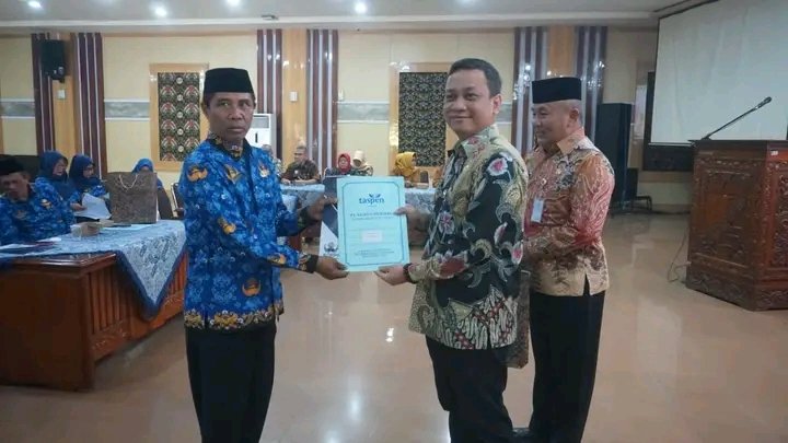 20 ASN di Kota Pekalongan Pensiun 1 IMG 20230927 WA0054