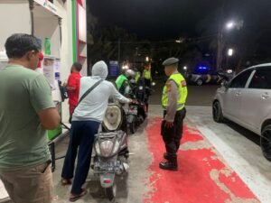 Blue Light Patrol Polsek Abiansemal Sambangi SPBU Latusari 1 IMG 20231012 WA0009