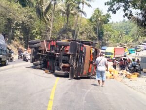 Tiga Truk Mogok Di Tanjakan Samsam, Polisi Terapkan Sistem Buka 1 IMG 20231021 WA0233