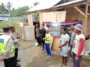 Polres Badung Gelar Jumat Curhat di Salah Satu Bedeng Buruh Bangunan 1 IMG 20231103 WA0127