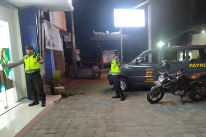 Blue Light Patrol Polsek Abiansemal Sambangi Bank Mandiri 10 IMG 20231106 WA0039