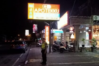 Patroli Biru Polsek Mengwi Atensi Pertokoan 4 IMG 20231106 WA0049