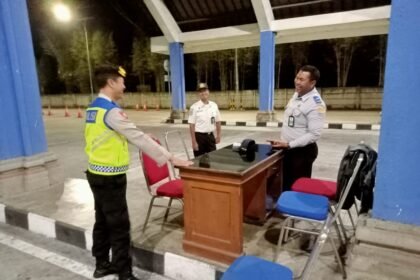 Ciptakan Kamtibmas Yang Kondusif Patroli Biru Polsek Mengwi Sambangi Terminal Mengwi 6 IMG 20231109 WA0012