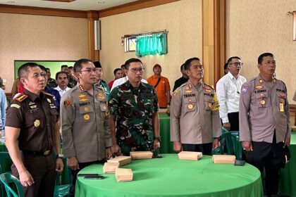 Kapolres AKBP Teguh Priyo Wasono Hadiri Deklarasi Pemilu Damai Tahun 2024. 22 IMG 20231113 WA0089