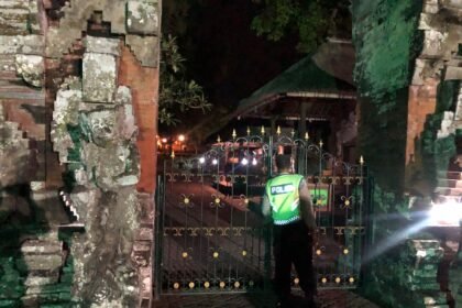 Blue Light Patrol Polsek Mengwi Atensi Kawasan DTW Taman Ayun 20 IMG 20231120 WA00771