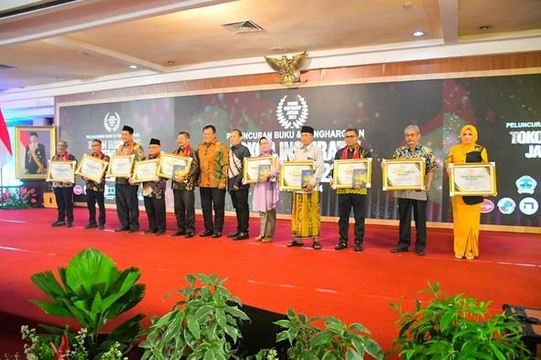 Penghargaan Tokoh Inspiratif Jateng 2023 Bupati Fadia Salah Satunya