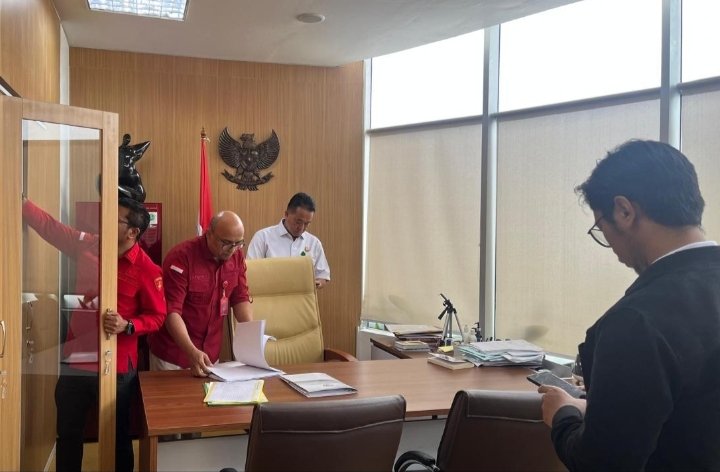 Penyidik Kejati Daerah Khusus Jakarta Geledah Dinas Kebudayaan Provinsi DKI ditemukan ratusan Stempel Palsu 1 IMG 20241219 160520