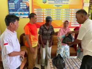 Kelompok kerja (pokja) wartawan Belitung Timur Mengadakan Bakti Sosial (Baksos) dalam Rangka Memperingati Hari Pers Nasional (HPN) ke 79 di kantor Pokja wartawan Beltim, Senin 24 Maret 2025 2 Facebook creation D288A823 F4B5 4B42 9BD3 8FA4A453160A