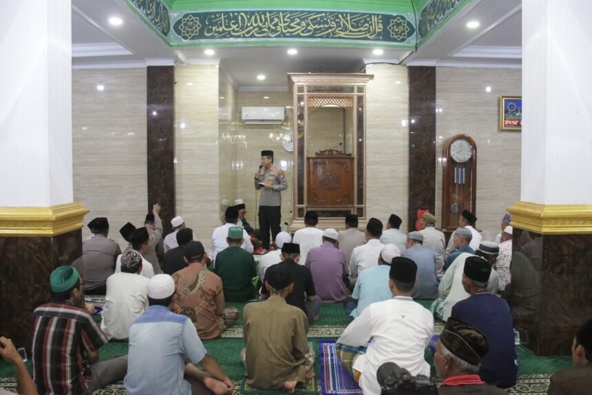 Kapolres Metro Jakarta Utara Gelar Tarling di Masjid As - Shalihin, Ajak Warga Jaga Kamtibmas 1 IMG 20250312 WA0042