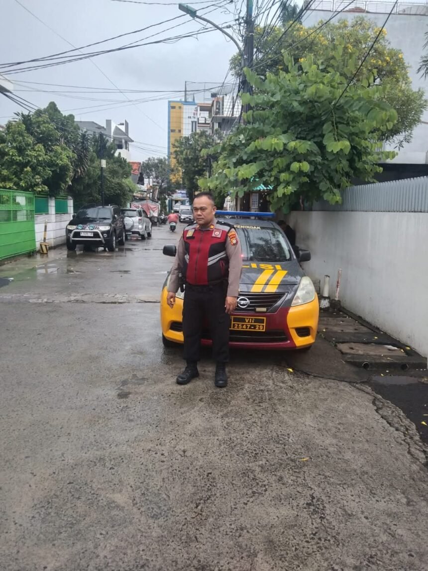 Samapta Polsek Pademangan Gelar Patroli Rumah Kosong, Untuk Cegah Ganguan Kamtibmas 1 IMG 20250328 WA0012