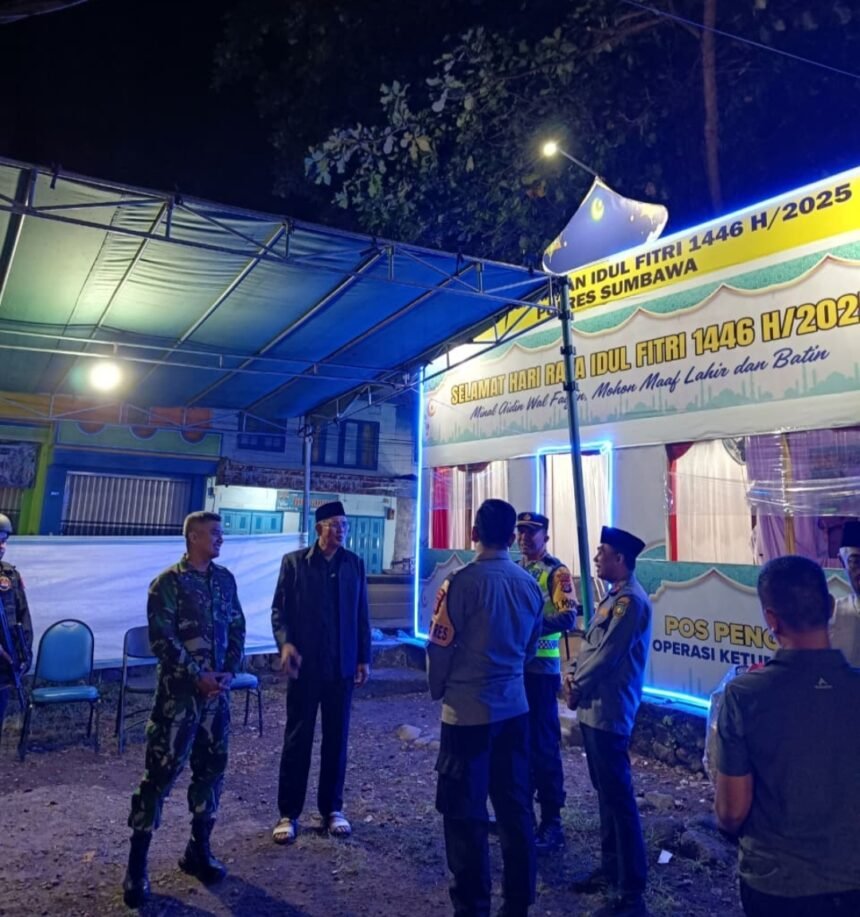 Dandim 1607/Sumbawa Bersama Forkopimda Tinjau Pengamanan Malam Takbiran 2025 1 IMG 20250330 230939