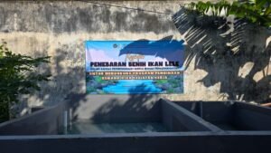 *Kalapas Lumajang Kelas IIB Mahendra Sulaksana Tebar 4.500 Benih Lele, Dukung kemandirian Kerja Warga Binaan Lapas Lumajang.,* 2 IMG 20250812 WA0285