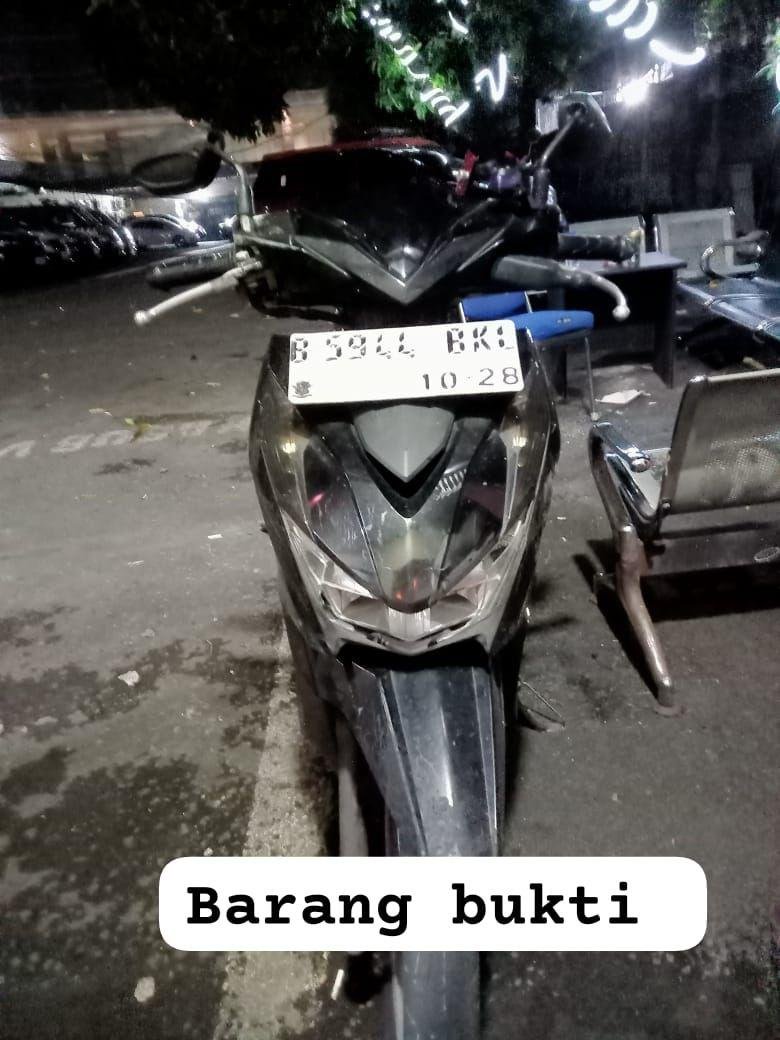 Polisi Tangkap Pencuri Spion Mobil di PIK, Jakarta Utara 1 IMG 20250824 WA0029
