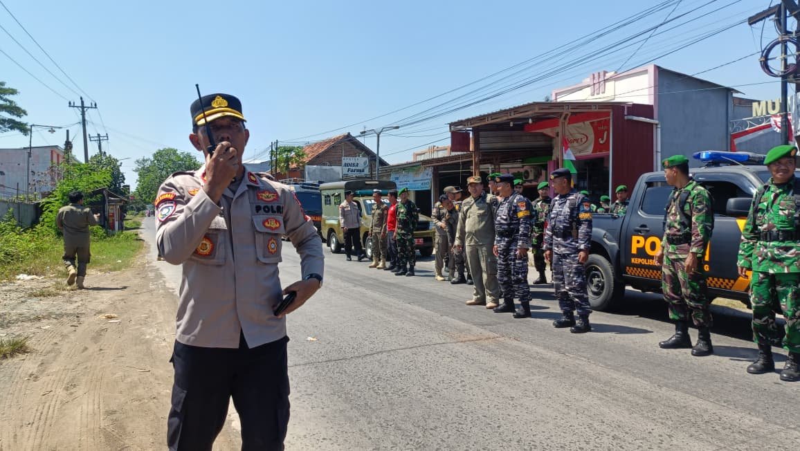 Jaga Kondusivitas, Aparat Gabungan Tingkatkan Patroli di Batang 2 WhatsApp Image 2025 09 02 at 13.46.46