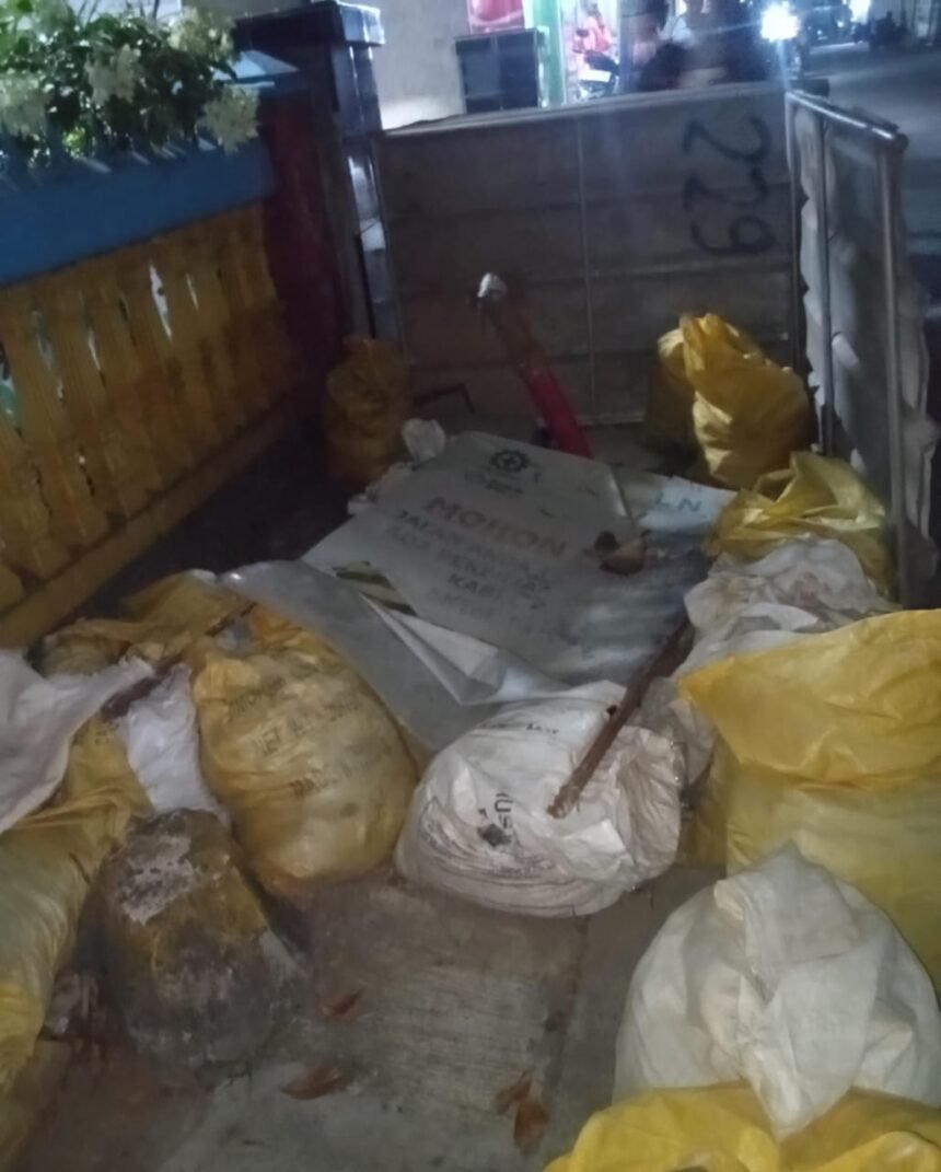 Proyek Galian PLN di Tangerang Terbengkalai, Warga Keluhkan Bahaya dan Minimnya Tanggung Jawab 1 IMG 20251020 WA0036 1