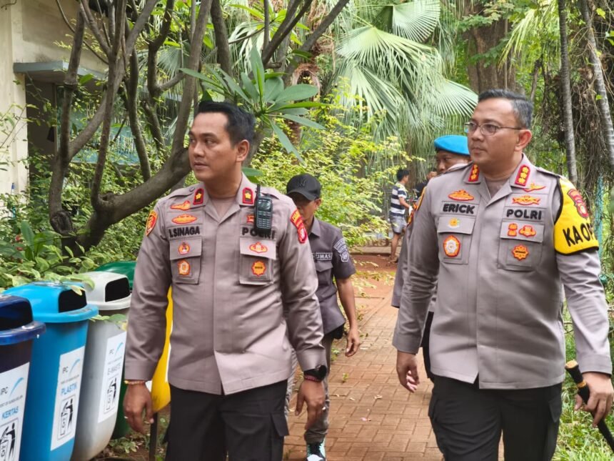 Kapolres Metro Jakarta Utara Ngopi Kamtibmas Bersama Warga Ancol, Perkuat Sinergi dan Keamanan Lingkungan 1 IMG 20251020 WA0041