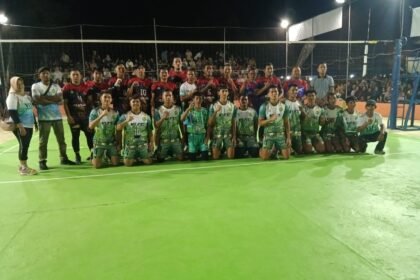 KLVC Manggar Menjuarai Open Turnamen Bola Volly Buding cup ke 7 Bupati Belitung Timur Resmi menutup Open Turnamen Bola Volly Buding Cup ke 7,Di desa Buding Kecamatan Kelapa Kampit, Belitung Timur, 18/10/2025. 6 IMG 20251020 WA0087