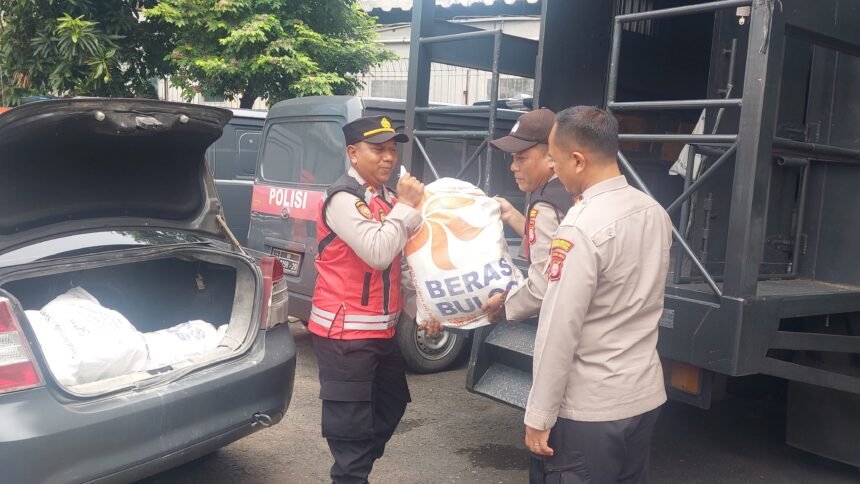Polri dan Bulog Gelar Gerakan Pangan Murah, Ringankan Beban Warga Penjaringan Jakarta Utara 1 IMG 20251021 WA0027