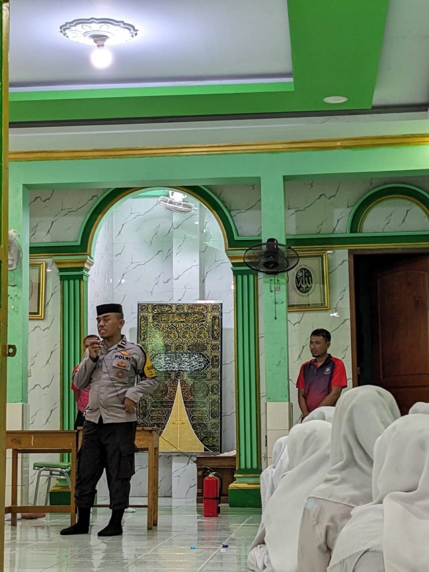 BHABINKAMTIBMAS KAPUK MUARA HADIRI PESANTREN KHAERUL UMMAH — EDUKASI SANTRI TENTANG KESELAMATAN DAN KEWASPADAAN BENCANA 1 IMG 20251022 WA0021