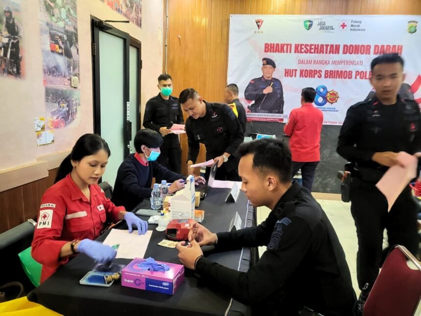 Brimob Polda Metro Jaya Gelar Donor Darah Sebagai Wujud Kepedulian Sosial di Momen HUT ke-80 Korps Brimob Polri 1 IMG 20251022 WA0022