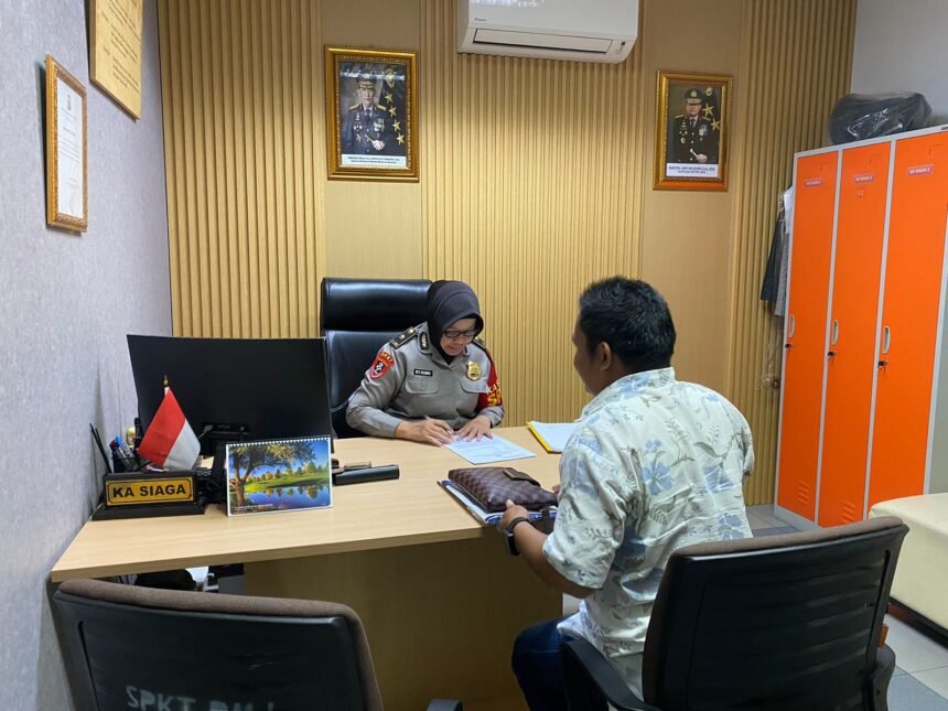 Pelayanan Cepat dan Transparan, SPKT Polda Metro Jaya Dapat Apresiasi dari Masyarakat 1 IMG 20251022 WA0042 1