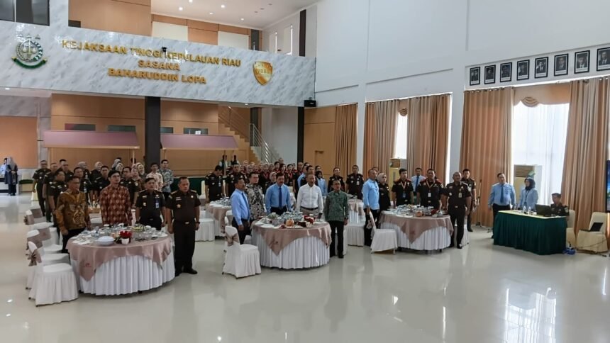 Perkuat Sinergi dan Kepastian Hukum, Kejati Kepri dan PT Nindya Karya Teken Perjanjian Kerja Sama 1 IMG 20251023 WA0066