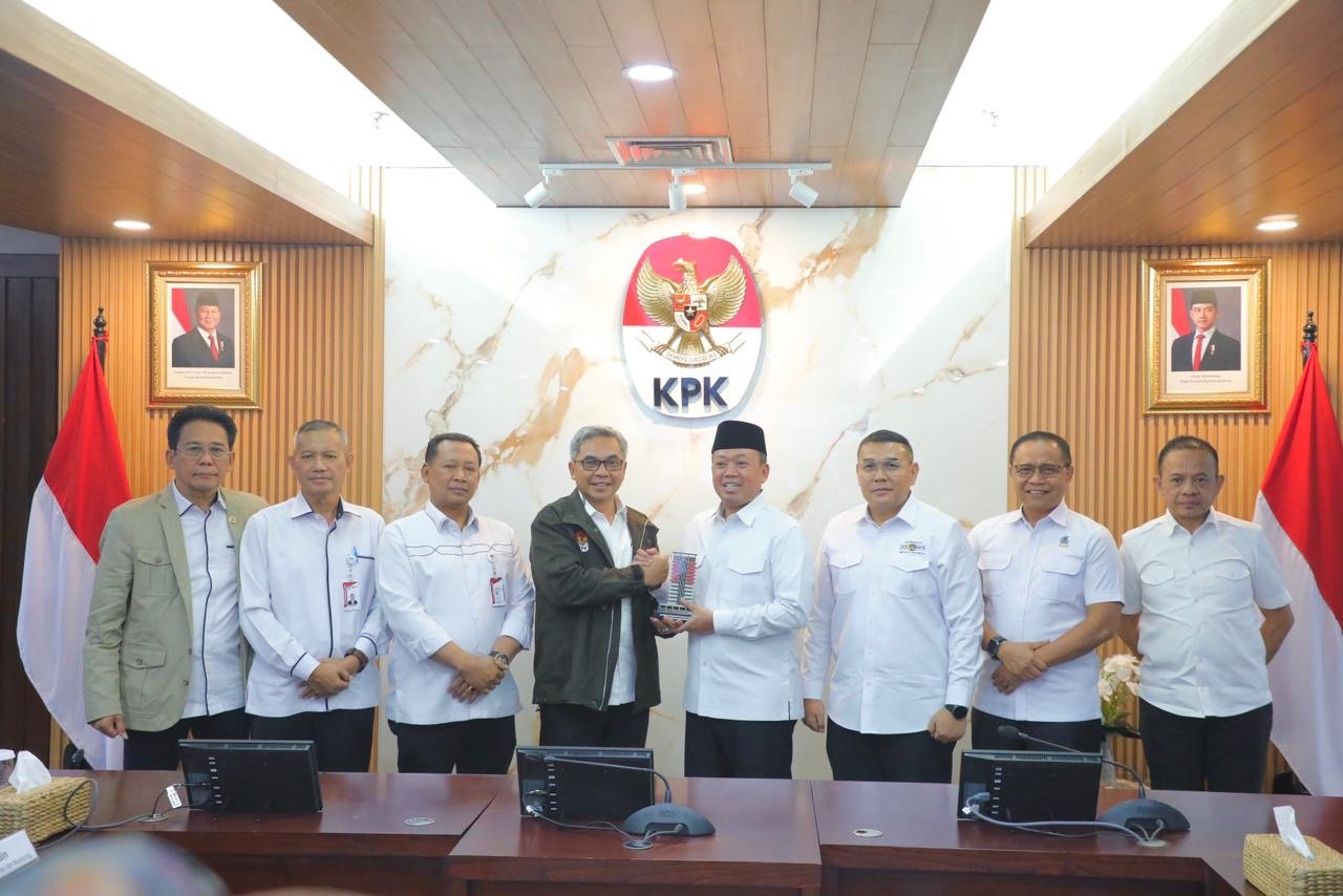 Temui Pimpinan KPK, Menteri Nusron Bahas Perbaikan Bisnis Proses Layanan Pertanahan 1 IMG 20251024 WA0036