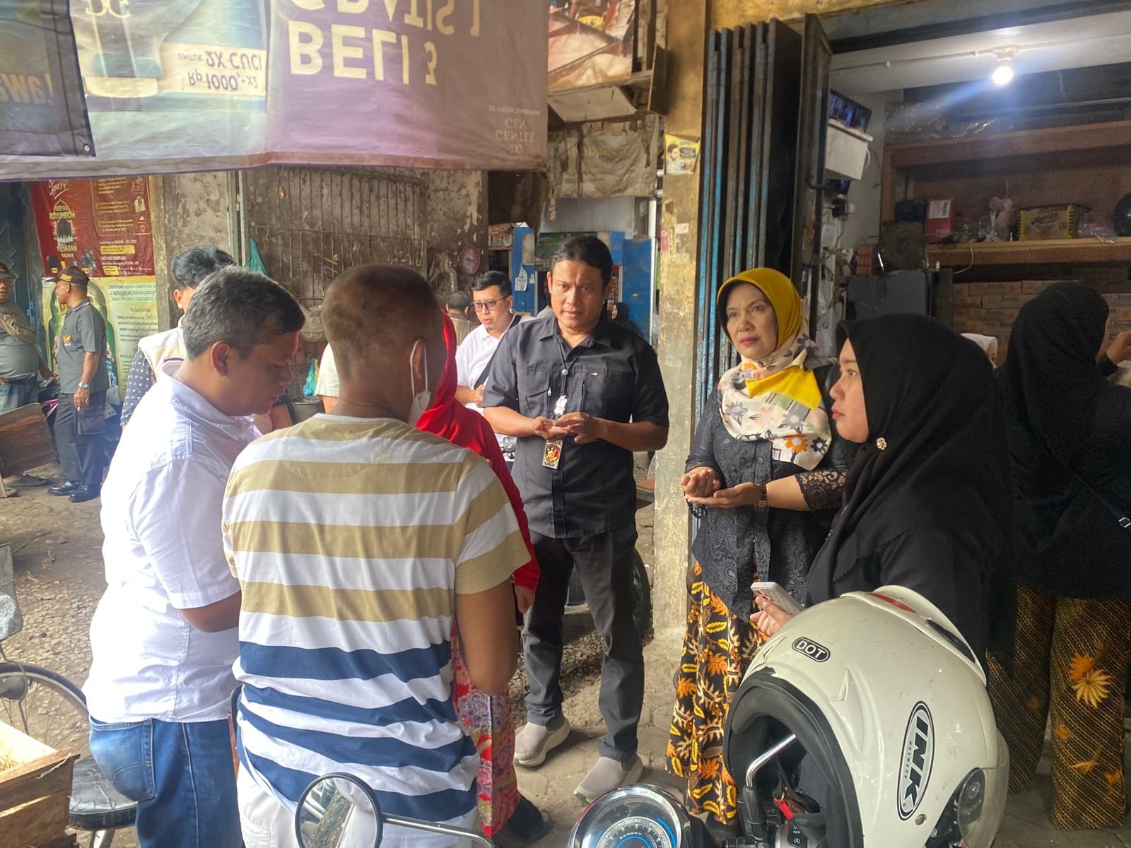 Polres Pekalongan Kota Lakukan Pengecekan Harga Beras, Pastikan Tidak Ada yang Melebihi HET 2 IMG 20251024 WA0116