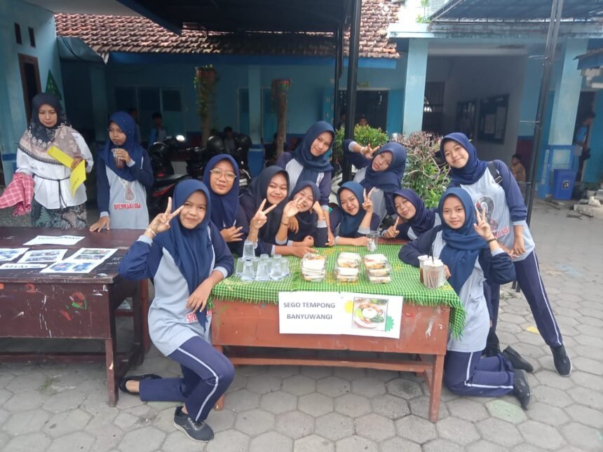 *SMPN 5 Banyuwangi Gelar Bazar Bertema Generasi Sehat Dan Bugar.* 1 IMG 20251025 WA0341