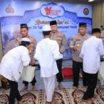 Wujud Peduli Sesama, Humas Polri Berikan Tali Asih Kepada 100 Anak Yatim pada Khatanan HUT Ke-74 3 IMG 20251027 WA0048