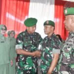 Dandim 1710/Mimika Pimpin Acara Tradisi Korps Pindah Satuan, Masuk Satuan dan Purna Tugas Personel Kodim 1710/Mimika 3 IMG 20251027 WA0055