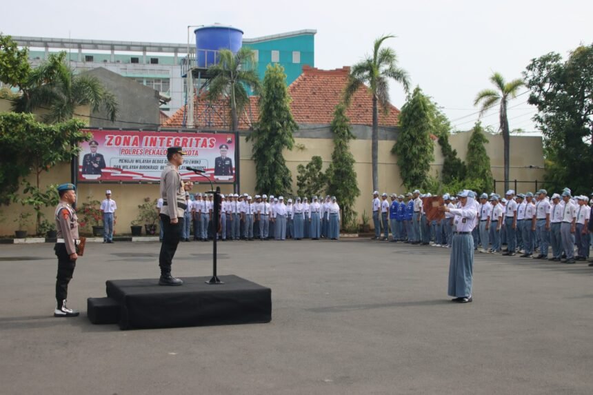 Gelar Apel Pelajar Kamtibmas, Ini Pesan Kapolres Pekalongan Kota! 1 IMG 20251027 WA0064