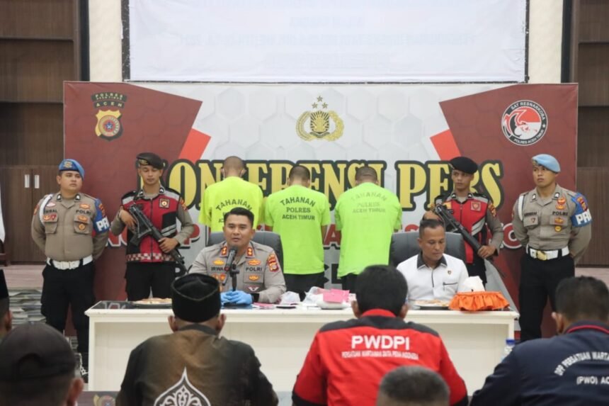 Polres Aceh Timur, Ungkap Kasus Penyalahgunaan Narkotika, Amankan Sabu 920 Gram Dan Tiga Tersangka 1 IMG 20251029 WA0038