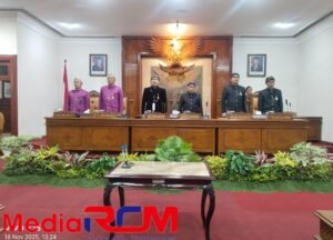 Persetujuan Kepala Daerah Dan DPRD Terhadap Ranperda Tentang APBD Tahun Anggaran 2026 Dan Pembentukan Pansus DPRD Pembahas Ranperda Kabupaten Tulungagung 2 IMG 20251118 194600