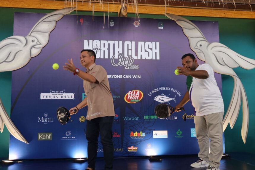 Wali Kota Pekalogan saat meresmikan Padel 99 Court