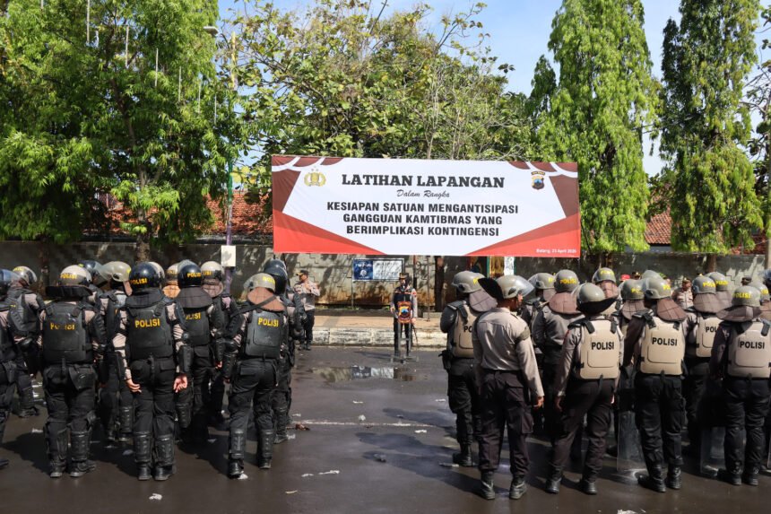 Kepolisian Resor (Polres) Batang menggelar latihan kesiapan satuan skala besar, Kamis (22/4/2026)