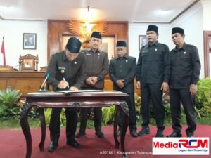 DPRD TULUNGAGUNG SETUJUI 5 RANPERDA MENJADI PERDA DALAM RAPAT PARIPURNA 2 IMG 20260520 161808