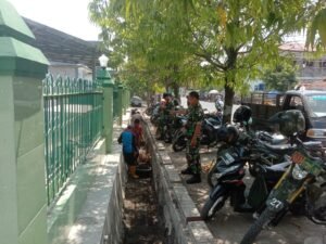 Karyabakti TNI, Polri, Pemda, dan Masyarakat di Masjid Baitul Hikmah Kelurahan Kejambon Kec. Tegal Timur Kota Tegal, Jawa Tengah — 6 IMG 20260824 WA0012