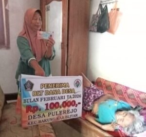Pemdes Pulerejo Salurkan BLT Dana Desa kepada 30 KPM, Bantu Ringankan Beban Warga 2 Screenshot 20260822 184846