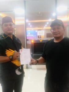 Pengacara Peci Merah dampingi Endang Sutisna(Bray) Adukan Dugaan Pelanggaran SOP Dan Adminitrasi Polsek Johar Baru ke bareskrim polri 2 IMG 20261007 WA0265