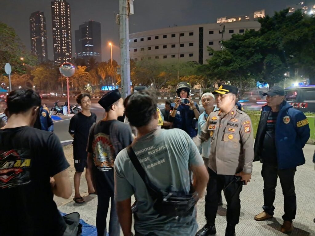 Patroli Jalan Kaki Kapolsek Kemayoran, Bukti Nyata Polisi Bersama Masyarakat Menjaga Kamtibmas 3 IMG 20261012 WA0003 1